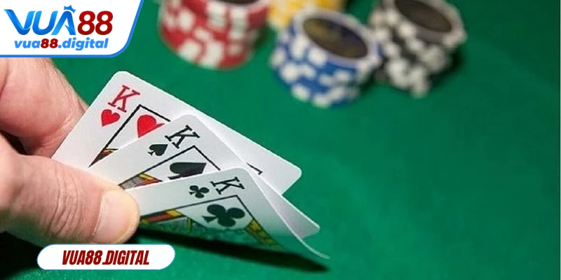 Bài Liêng cách chơi dùng bộ bài 52 lá tiêu chuẩn công bằng